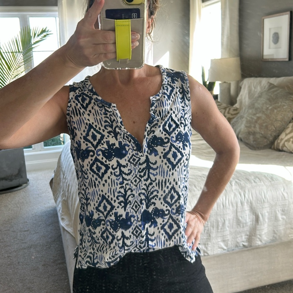 Lilly blouse.